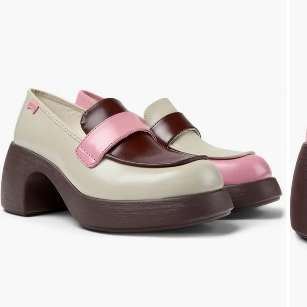 NWOT Camper Twins Thelma Milkshake Loafers size 40/9